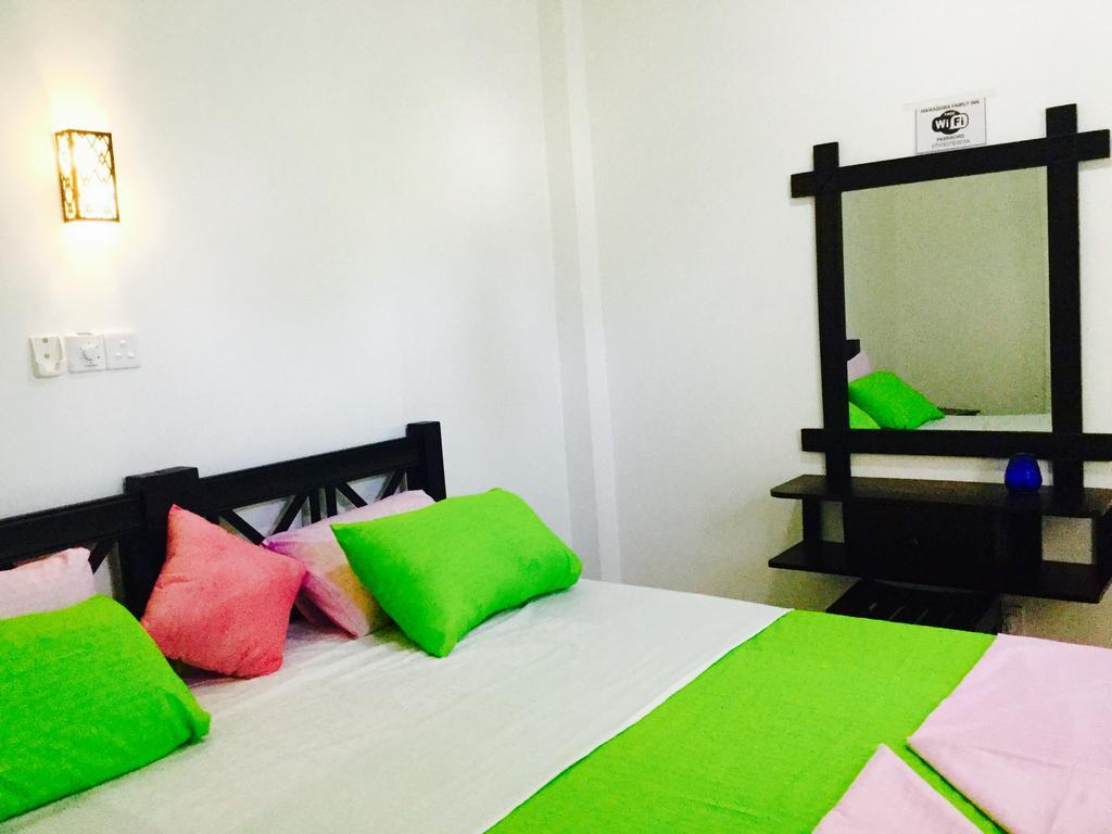 Hikkaduwa Family Inn Екстериор снимка