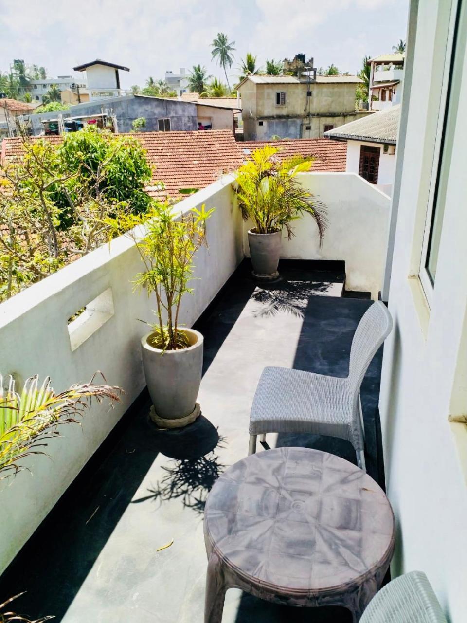 Hikkaduwa Family Inn Екстериор снимка